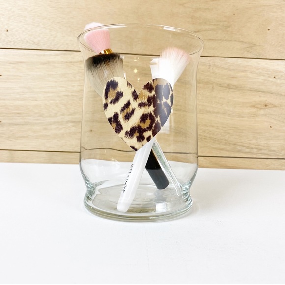 Meet your Posher, The Graceful Hanger - Picture 4 of 16